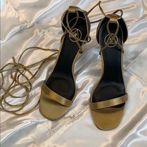 🍾 Missguided Heels